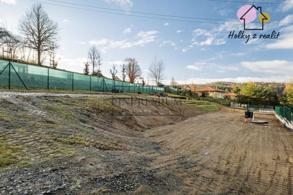 Prodej stavebního pozemku 1 852 m²